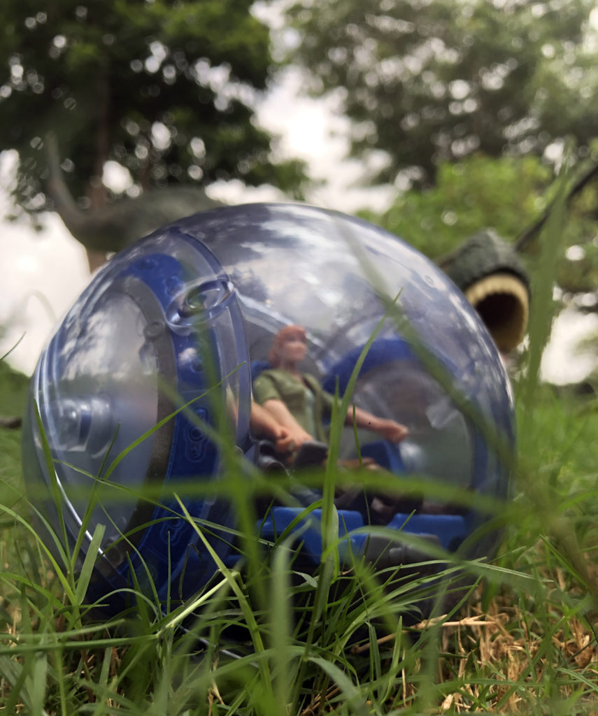 Jurassic World Owen and Claire's Gyrosphere  Escape