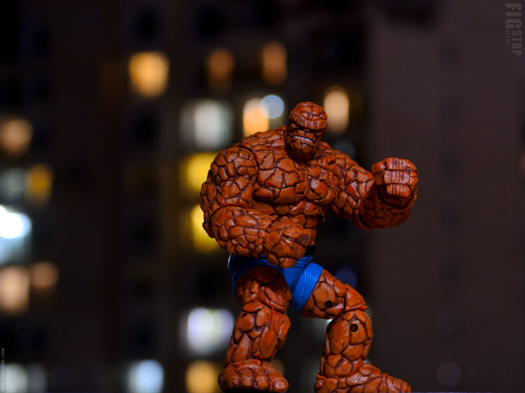 Walgreens Exclusive Marvel The Thing Angry Fist - Clobbering Time Pose