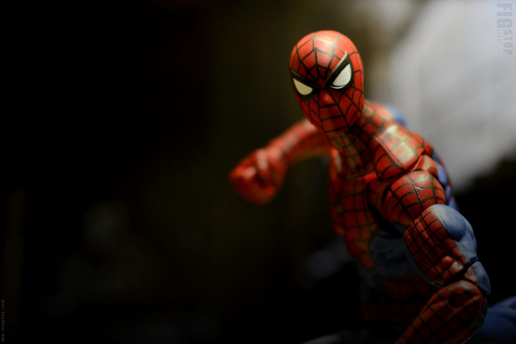 Marvel Legends Classic Spiderman - Action Figure