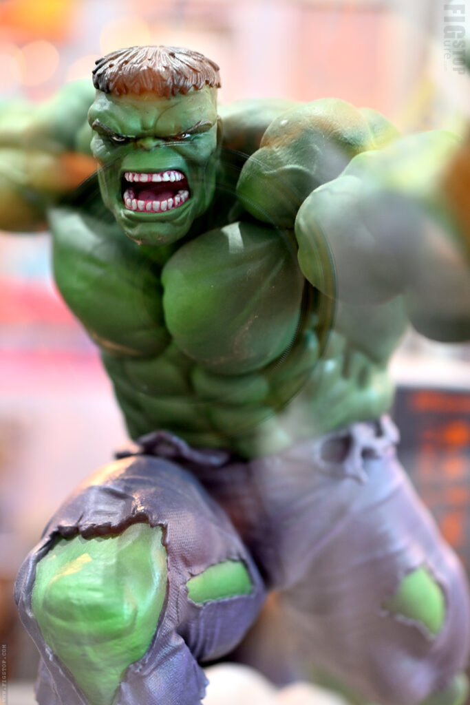 Bangalore ComicCon 2025 - Nerd Arena - Hulk Statue